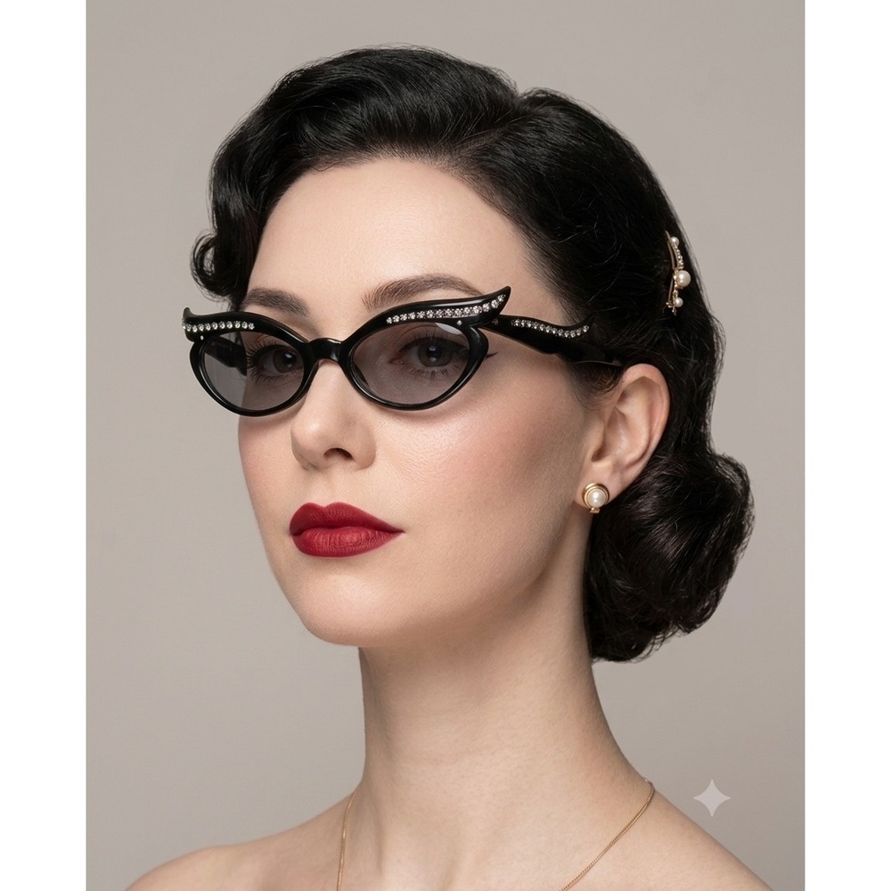 Vintage 1950s Winged Cat Eye Sunglasses Rhinestone Black Made in France